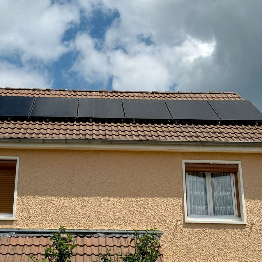 Bourgeois Global - Panneaux solaires Photovoltaïque Full Black à Cluny